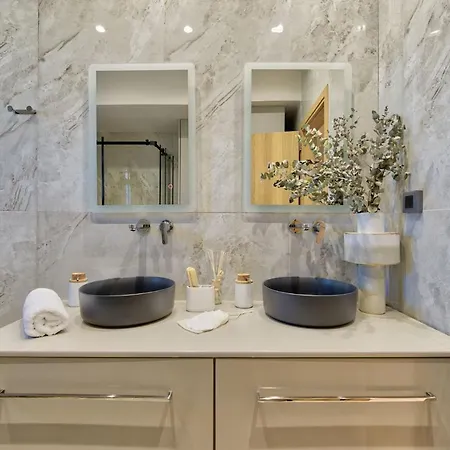 Diogia Luxury Apartment- Comfort & Elegance, By Zantewize Apartment Vanato